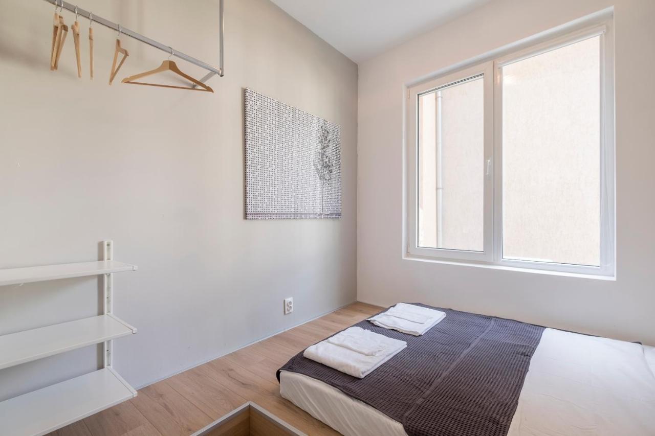 Bluewaveplace - Contemporary Home In Center Of סופיה מראה חיצוני תמונה